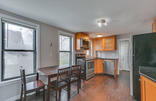 Malden Appartement | Pet-Friendly Malden Apartment: 7 Mi to Boston!