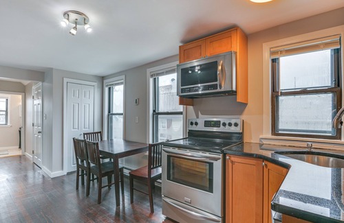 Malden Appartement | Pet-friendly Malden Apartment: 7 Mi to Boston!