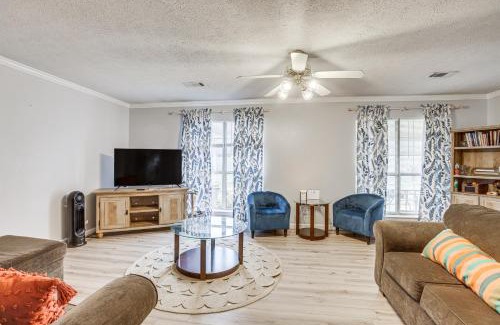 Millbrook Maison | Pet-Friendly Millbrook Home Patio and Yard!