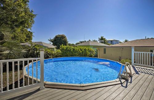 Pine Island Center Maison | Pet-Friendly Oasis with Deck and Fire Pit in Bokeelia!