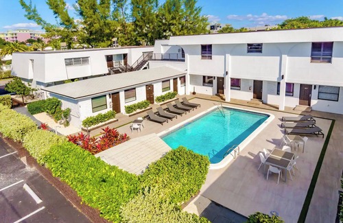 Deerfield Beach Appartement | Pet Friendly One Bedroom Beach Walk | Sleeps up to 5