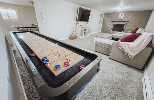 Briargate Maison | PET FRIENDLY/PING PONG/GAME ROOOM!FAMILY GATHERING