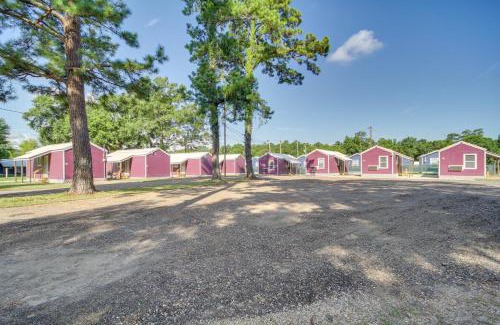 Picayune Maison | Pet-Friendly Picayune Tiny Home Near Space Center!