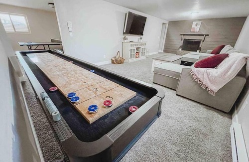 Briargate Maison | PET FRIENDLY/PING PONG/GAME ROOM!FAMILY GATHERING