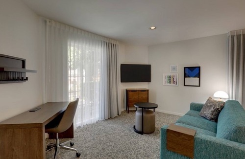 Sunnyvale Station Balnéaire | Go Golfing at the Golf Club at Moffat Field! Pool, Mini Market, Pets Allowed!