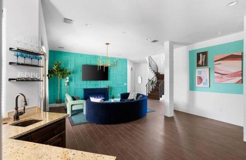 River Ridge Maison | Pet friendly Retreat in Austin with Pool-Backyard