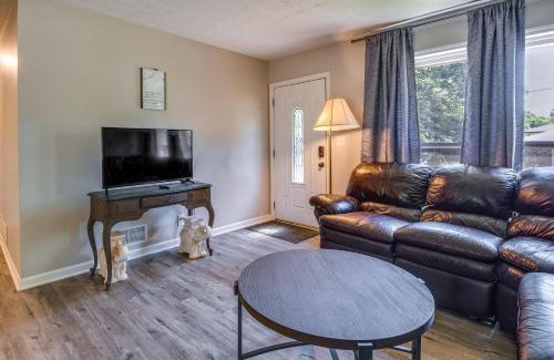 Church Street Maison | Pet-Friendly Rex Vacation Rental 18 Mi to Atlanta