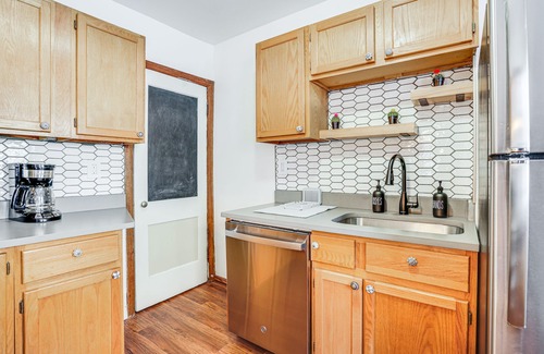 St. Anthony Park Maison | Pet-Friendly Saint Paul Home w/ Shared Yard!