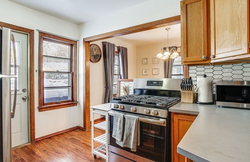 St. Anthony Park Maison | Pet-Friendly Saint Paul Home w/ Shared Yard!