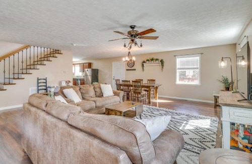 Shenandoah Maison | Pet-Friendly Shenandoah Cabin with Fire Pit and Grill!