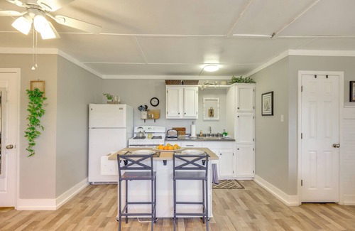 Vilonia Appartement | Pet-Friendly Studio w/ Yard & Fire Pit in Vilonia!