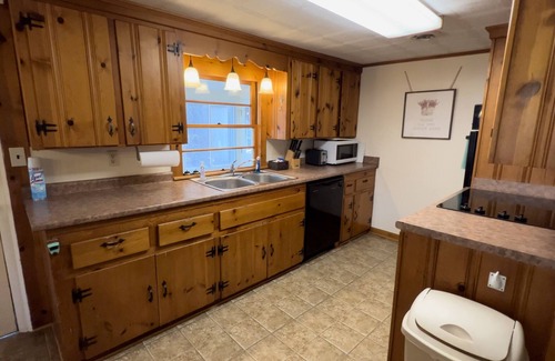 Lyndhurst Cabine | Cabine-Salle de bain et douche-Famille-Vue sur le bois-Oakwood