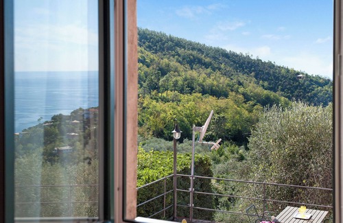 Lavagna Maison | Maison de vacances Villetta Rosa avec jardin, terrasse, balcon, barbecue et Wifi. Animaux admis.