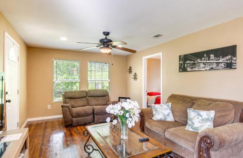 Bloomington Maison | Pet-Friendly Victoria Home - Kayak, Fish and Golf!