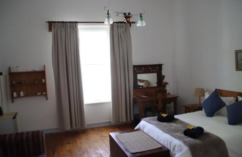 Robertson Maison | Petal's Place