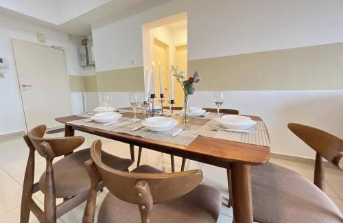 The Strand Appartement | Petaling Jaya 1-12pax Muji design 3 room 1 min to Sunway Giza