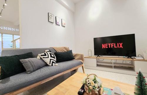 Petaling Jaya Maison | Petaling Jaya SS17 Landed Home 5 Bedrooms for up to 18pax, Eastin Hotel, Jaya One, University Malaya,TTDI, Phileo Damansara