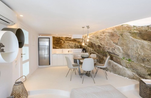 Tourlos Villa | Petalite Suite - Une Chambre Villa, Couchages 4