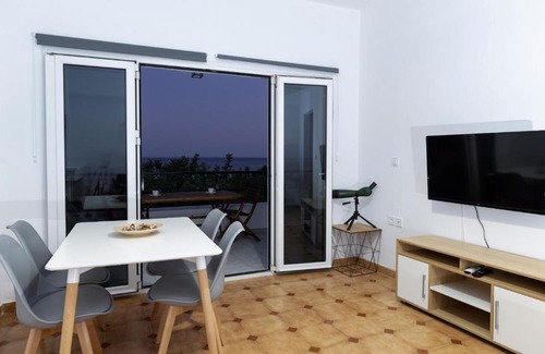 Makry Gialos Appartement | Peter & Paul Seaview House Private Parking, A/C