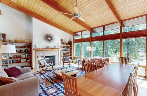 Mineral Maison | Peter's Folly