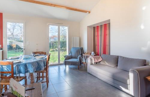 Saint-Georges-de-Pointindoux Maison | Petite maison à la campagne