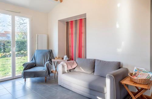 Saint-Georges-de-Pointindoux Maison | Petite maison à la campagne