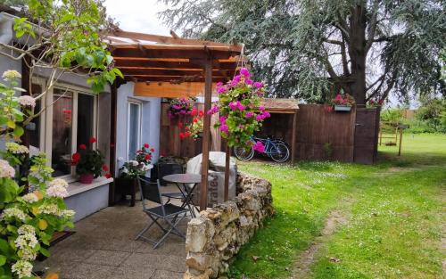 Saint-Pierre-la-Garenne Maison | Petit cottage