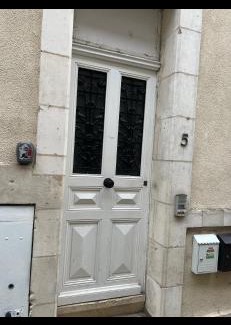 Bourges Appartement | Petit F2 fonctionnel plein centre et proche gare