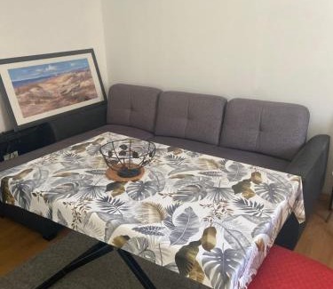 Lussan Appartement | Petit logement confortable dans le Gers