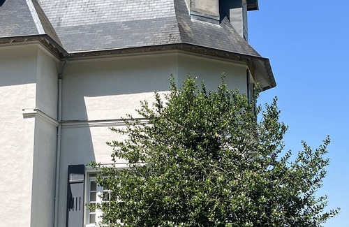 Montceaux-les-Meaux Villa | Manoir SPA sauna et piscine chauffée à 20 min de Disney