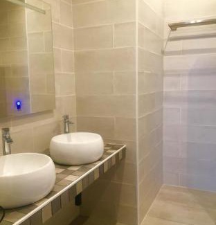 Torrelles de Llobregat Hôtel | Petit Mirador