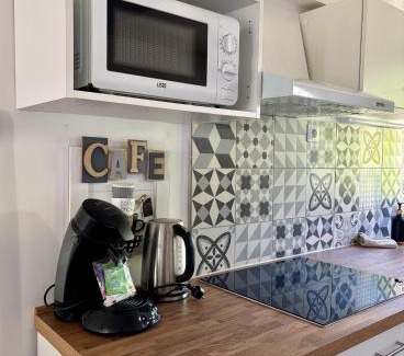 Villemareuil Maison | Petit Nid Douillet avec parking privé