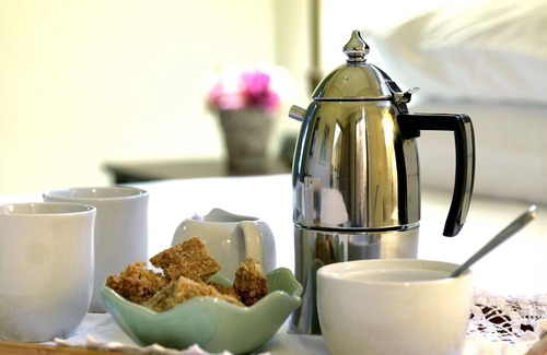Franschhoek Maison | Petit Plaisir is a Romantic Self-catering Cottage on the Side of the Village no1
