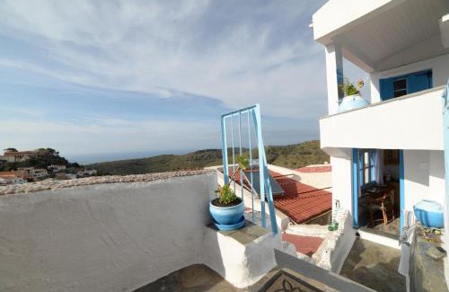 Ioulida Maison | Petit Sunset