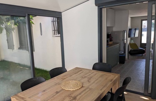 Le Bourg Maison | Petite Bulle, un espace de calme et de détente proche du centre ville.