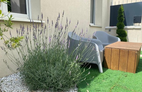 Joinville-le-Pont Appartement | Petite Maison avec jardin privée aux portes de Paris