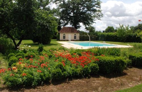 Maresche Maison | Petite maison de campagne avec piscine chauffée, tennis et nombreuses activités pour tous! - FR-1-410-270