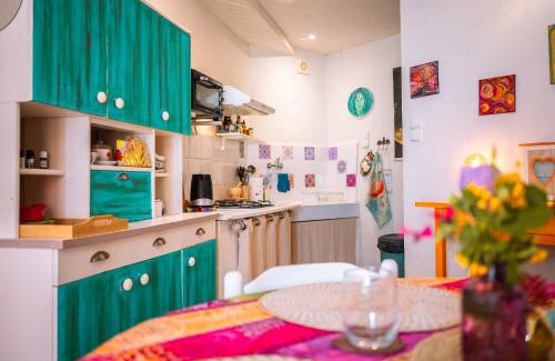 Rennes-les-Bains Appartement | Petite Maison de Resource avec Cuisine