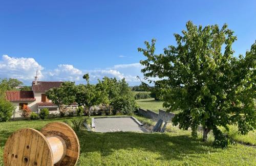 Labastide-Gabausse Maison | Petite maison en pleine campagne