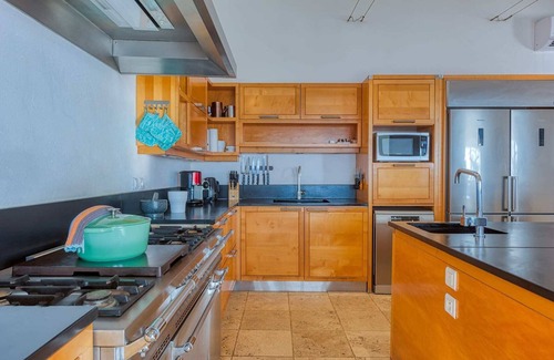 Grand Case Villa | Petite Plage 5 in Grand Case by Personal Villas - Contemporary Style