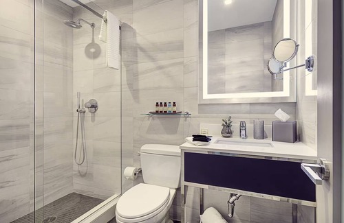 Financial District Hôtel | Petite Queen Bedded Room at The Artezen Hotel, Walk to Attractions