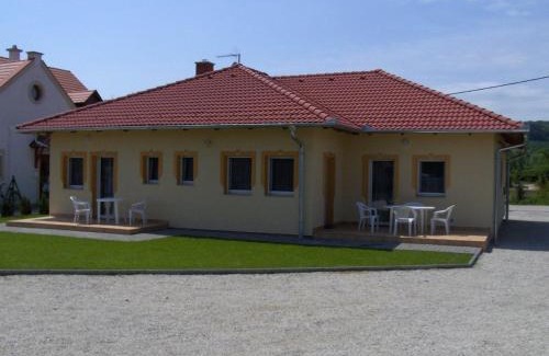 Kehidakustany Appartement | Petra Apartmanház