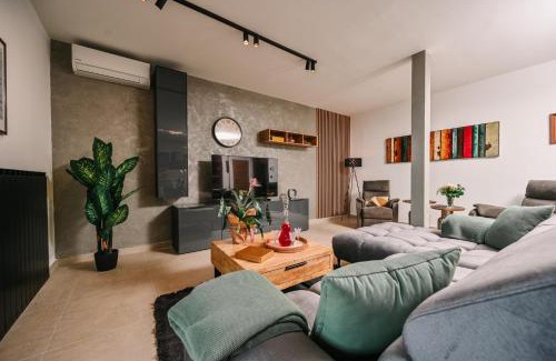 Opatija Appartement | Petra Hills Majestic