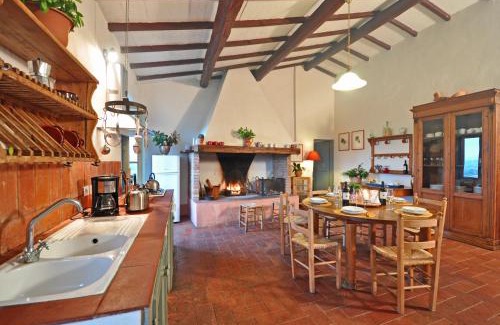 Bucine Maison | Petrolo
