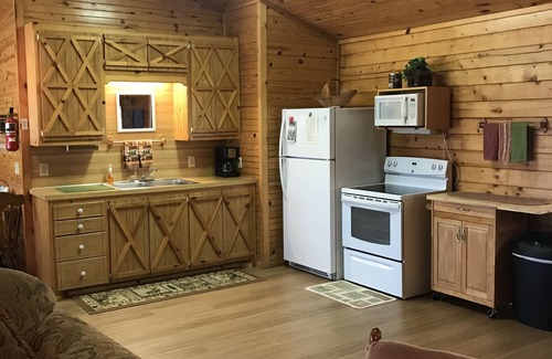 Pettit Cabine | Pettit Mtn. Ranch Log Cabin sur Gated 37 acres près de la baie de Pettit et le lac Tenkiller