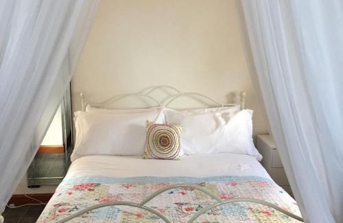 Sandhaven Maison | Pew with a View - Seafront Cottages