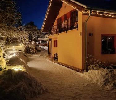 Vrbov Maison | Pezión Limbový Dvor