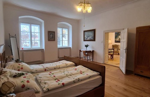 Weitersfeld Appartement | Pfarrschlössl Sallapulka
