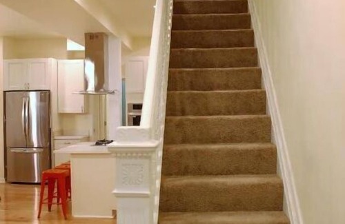 Bloomfield Maison | PGH Jewel - Modern All New 5B/5B, Near Downtown, Private Parking
