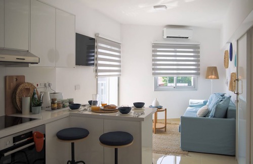 Paphos Appartement | Phaedrus Living: Seaside Luxury Flat Lighthouse 68